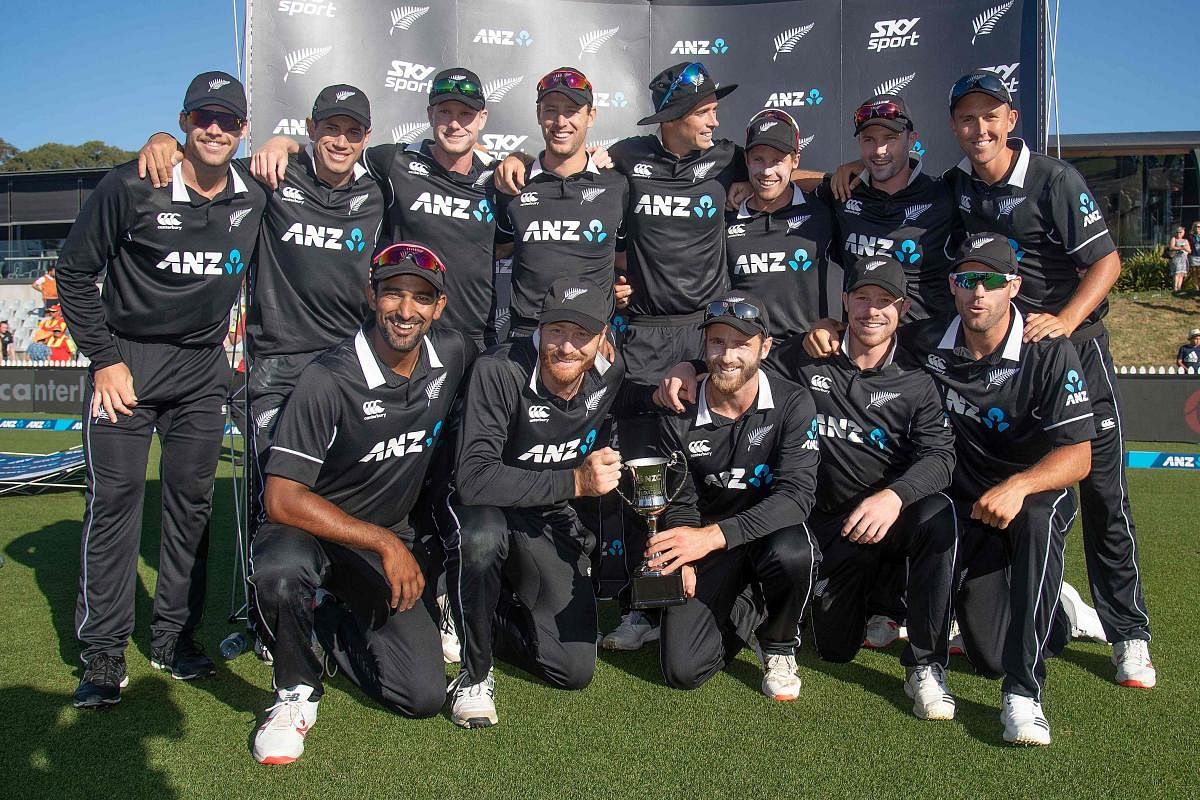 New Zealand's players pose for a photo after winning the ODI series against Sri Lanka after their third ODI at Saxton Field in Nelson on January 8, 2019. (AFP Photo)