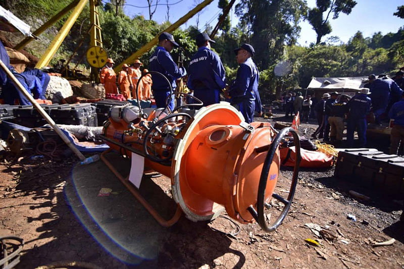 This comes amid the ongoing search in a flooded rat-hole mine in East Jaintia Hills district, where 15 miners got trapped on December 13 while extracting coal. Navy divers have detected the body of a miner, but have not been able to retrieve it yet. (DH File Photo)