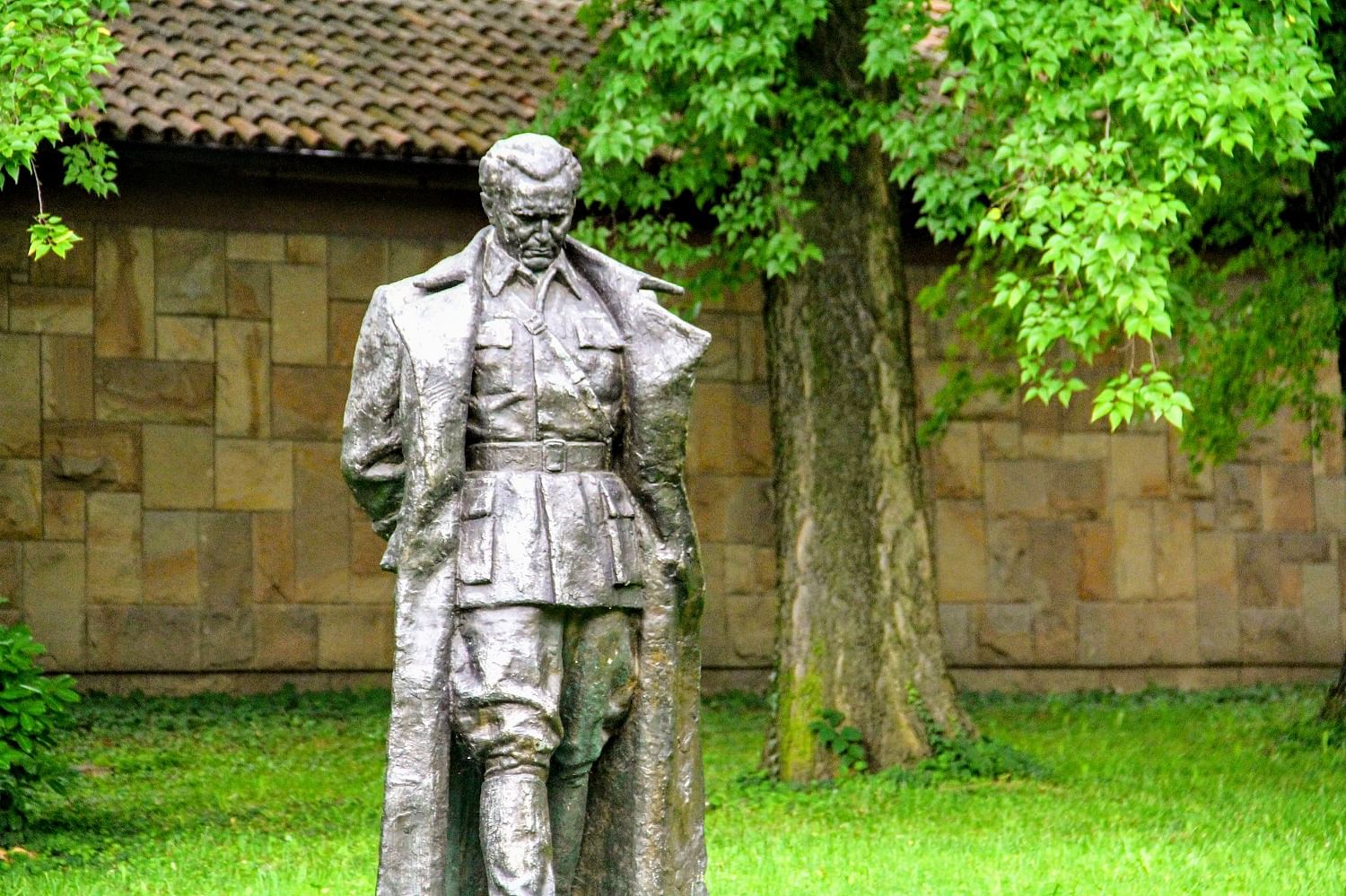 Statue of Tito in the compound of the House of Flowers 