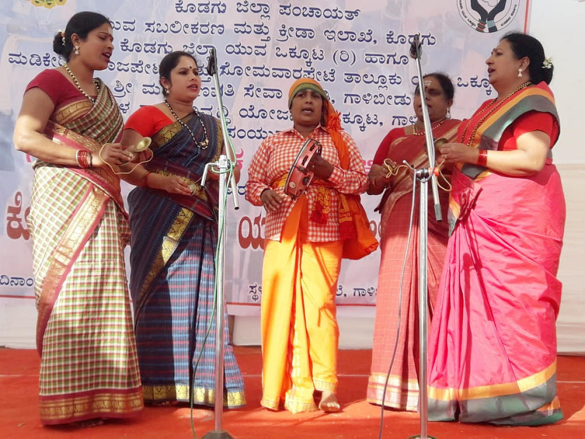 Participants take part in the folk song competition at Yuvajana Mela in Galibeedu village in Madikeri.