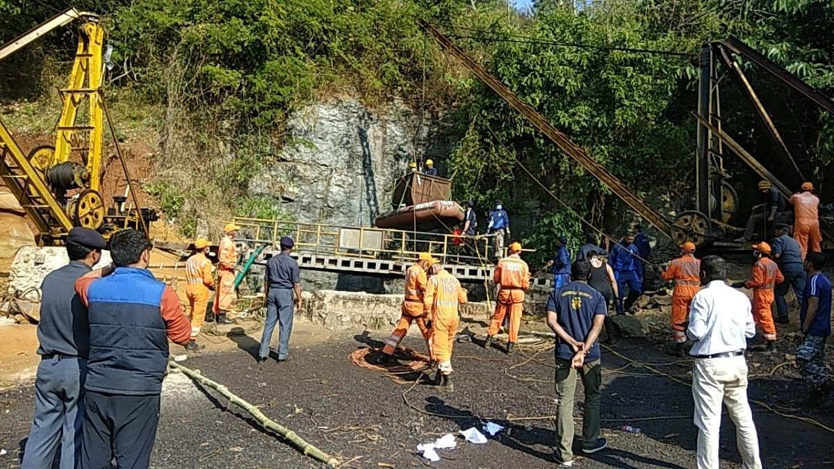 Navy divers getting into the flooded coal mine on Tuesday. photo credit: East Jaintia Hills district administration, Meghalaya.