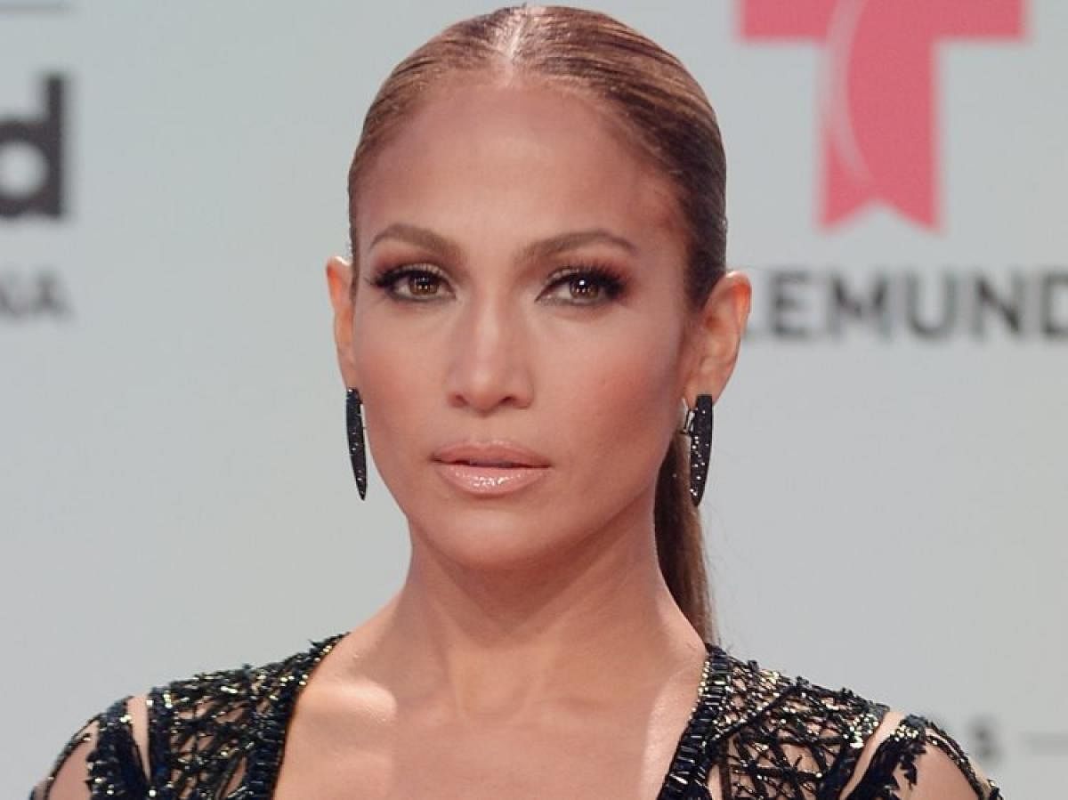 Jennifer Lopez believes getting married does not ensure one happiness. File photo