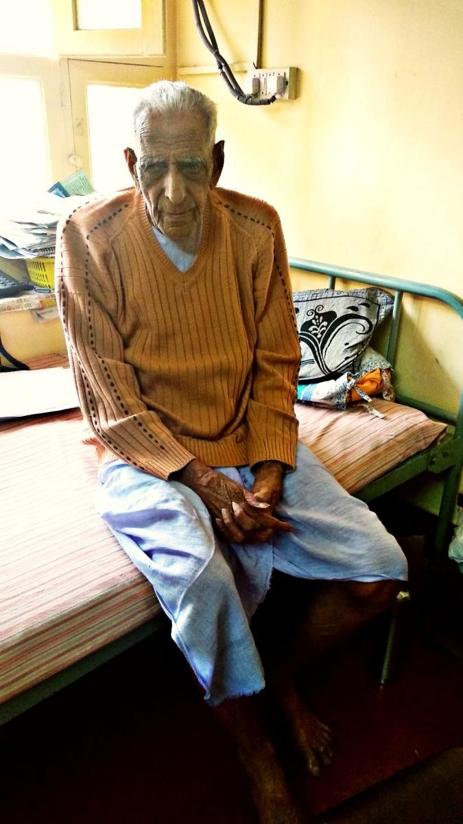 H S Doreswamy at his house in Jayanagar.