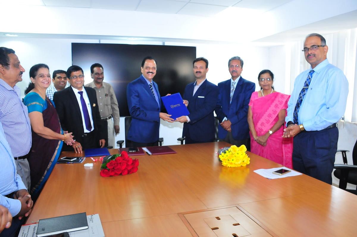 Nitte (Deemed to be University) Vice Chancellor Dr Satheesh Kumar Bhandary and Bangalore Bioinnovation Centre Managing Director Dr Jitendra Kumar exchange the MoU.