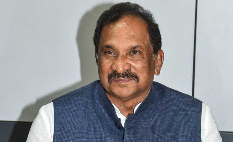 District In-charge Minister K J George inspected drought-hit areas in the taluk on Friday. DH file photo