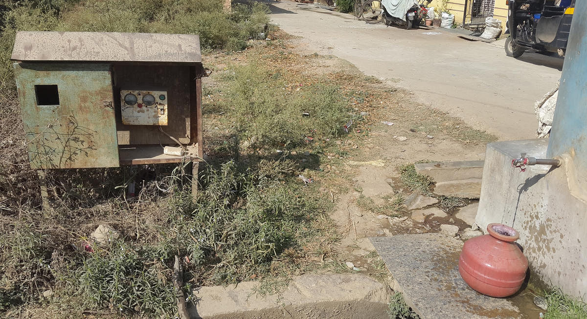 A view of a starter box on Undedasarahalli Main Road in Chikkamagaluru.