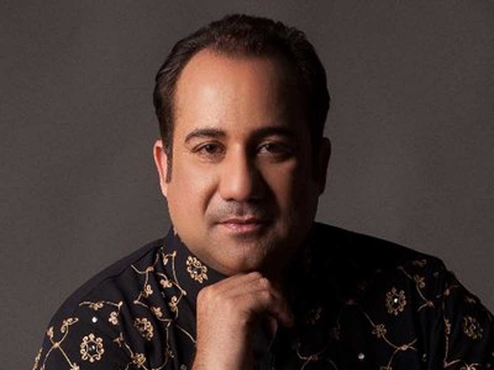 The Enforcement Directorate (ED) has issued a show cause notice against Pakistani singer Rahat Fateh Ali Khan in connection with an alleged foreign exchange violation case against him, officials said Wednesday. Source: twitter