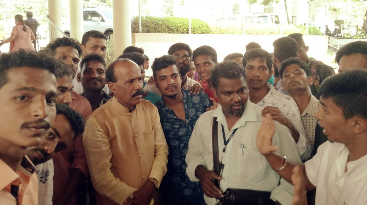 Youngsters with hearing and speech imparity experience hardships and humiliation while submitting applications for driving licence, said Vasanth Kumar Shetty, Administrator of Saanidhya Residential School and Training Centre for the mentally challenged, a