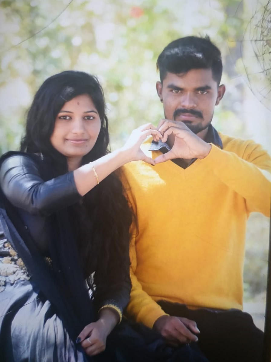 Sushma and Raju met on social media and got married. They were living near Tumakuru. Last week, he allegedly murdered her, saying she was flirting on Facebook.