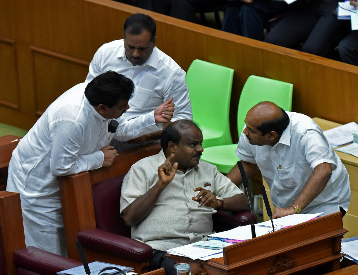 Anxiety-gripped Congress has convened a legislature party (CLP) meeting on Friday ahead of budget presentation and warned its MLAs that absence would invite action under the Anti-Defection Law. (DH File Photo)