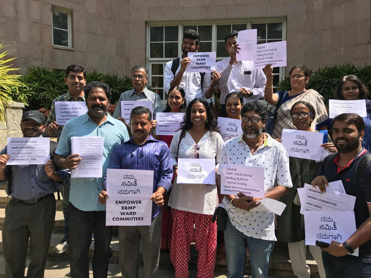 ara Krishnaswamy - Members of Citizens for Bengaluru demanded the BBMP officers to hold ward committee meetings regularly and involve the citizens also, along with the ward committee members at BBMP head office on Wednesday.
