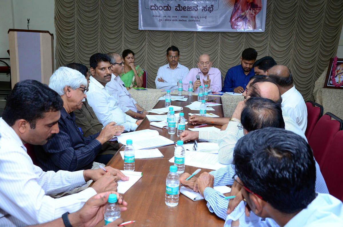 Experts speak at the round table meeting at Canara Pre-university College, Mangaluru.
