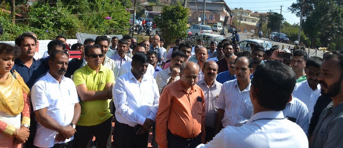 Tributes were paid in Madikeri on Friday to the martyrs of Pulwama.