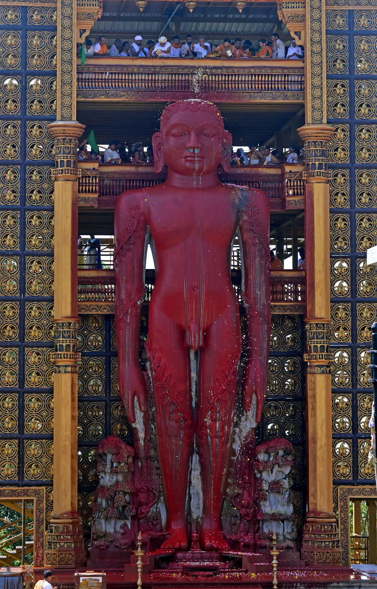 Kanakabhisheka was performed to the statue of Bhagwan Bahubali as a part of Mahamastakabhisheka in Dharmasthala on Saturday. DH Photo/ Govindraj Javali