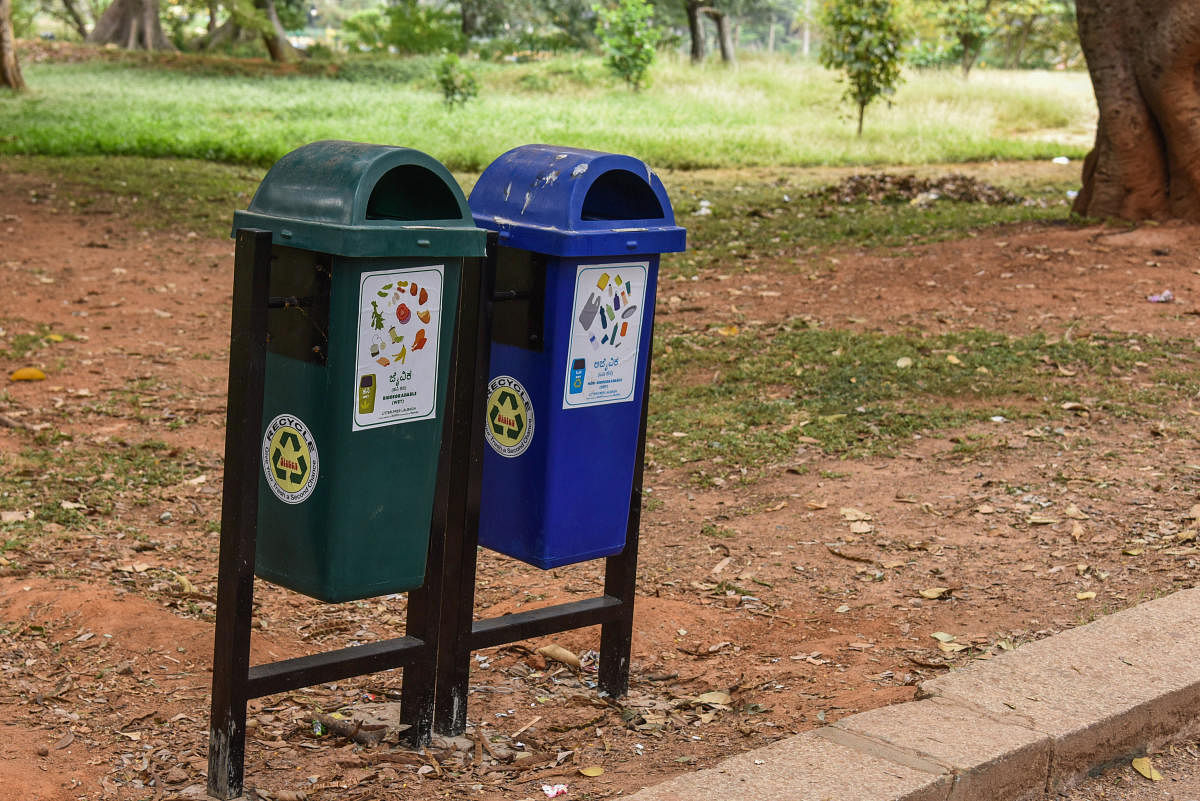 POOR PLANNING: The BBMP keeps changing the colour code for garbage bins leading to confusion among resident. (DH File Photo)