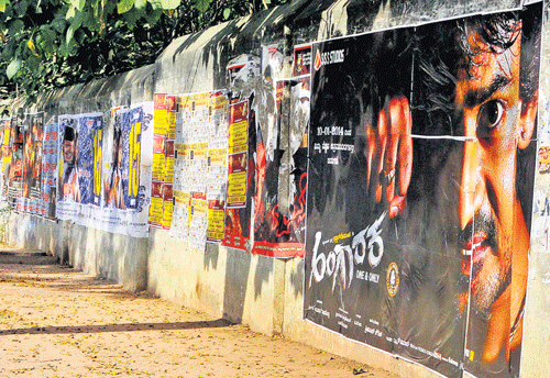 Broke BBMP to impose fines for sticking up posters on City walls