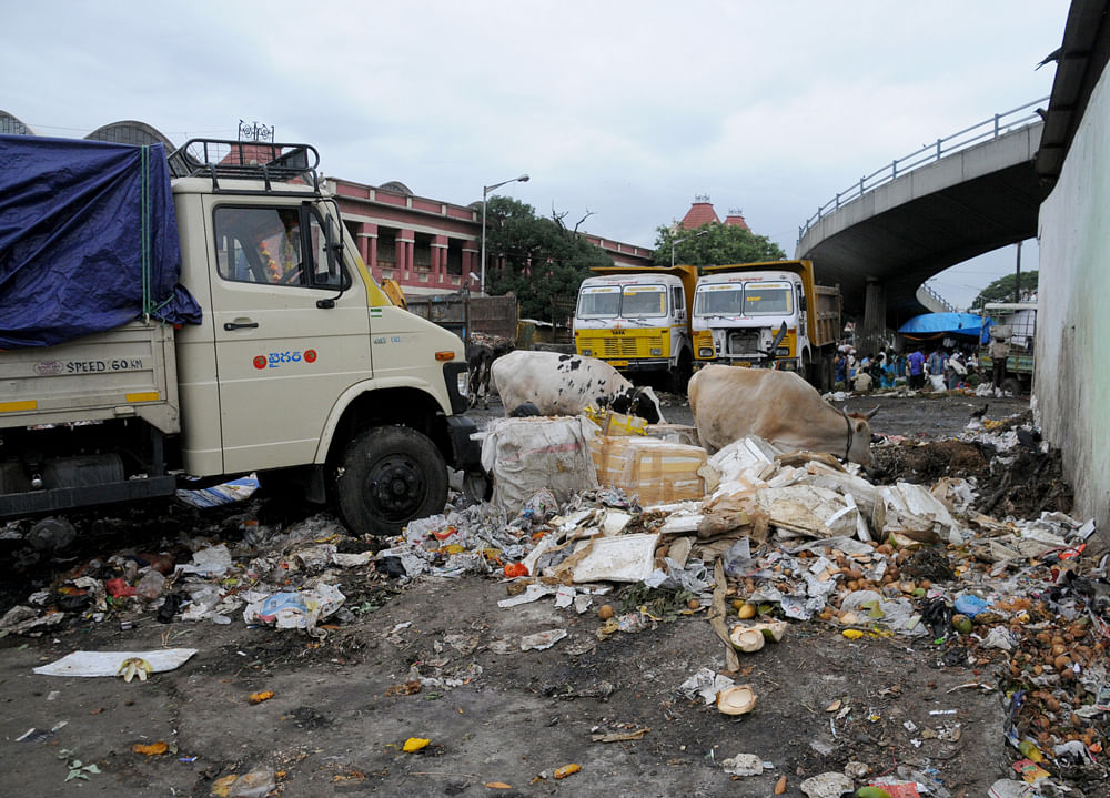 According to Palike Commissioner M Laxminarayana, the civic agency is in the process of identifying lands and has shortlisted few places where waste processing plants would be set up, in the City / Dh Photo