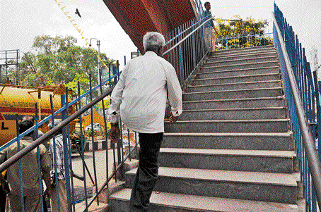 To ensure safety of pedestrian on the Outer Ring Roads in the City, the Bangalore Development Authority ( BDA) will be building a total of 25 skywalks.  DH file photo