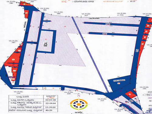 A copy of the survey sketch of Banaswadi lake.  Encroached areas are marked in red and blue.