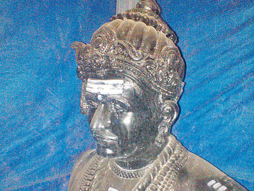The five-foot statue was installed overnight in 2012 by Veerashaiva Sri Eshwara Seva Samithi, according to residents.
