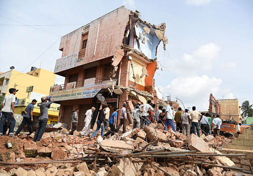 A building which was demolished in Dodda Bommasandra on Thursday. DH Photo