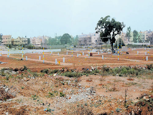 The BDA is preparing for a survey of vacant lands it allotted in its previous layouts and also those approved by it. The authority wants to use them to meet the growing housing demand in a burgeoning city like Bengaluru.  DH file photo