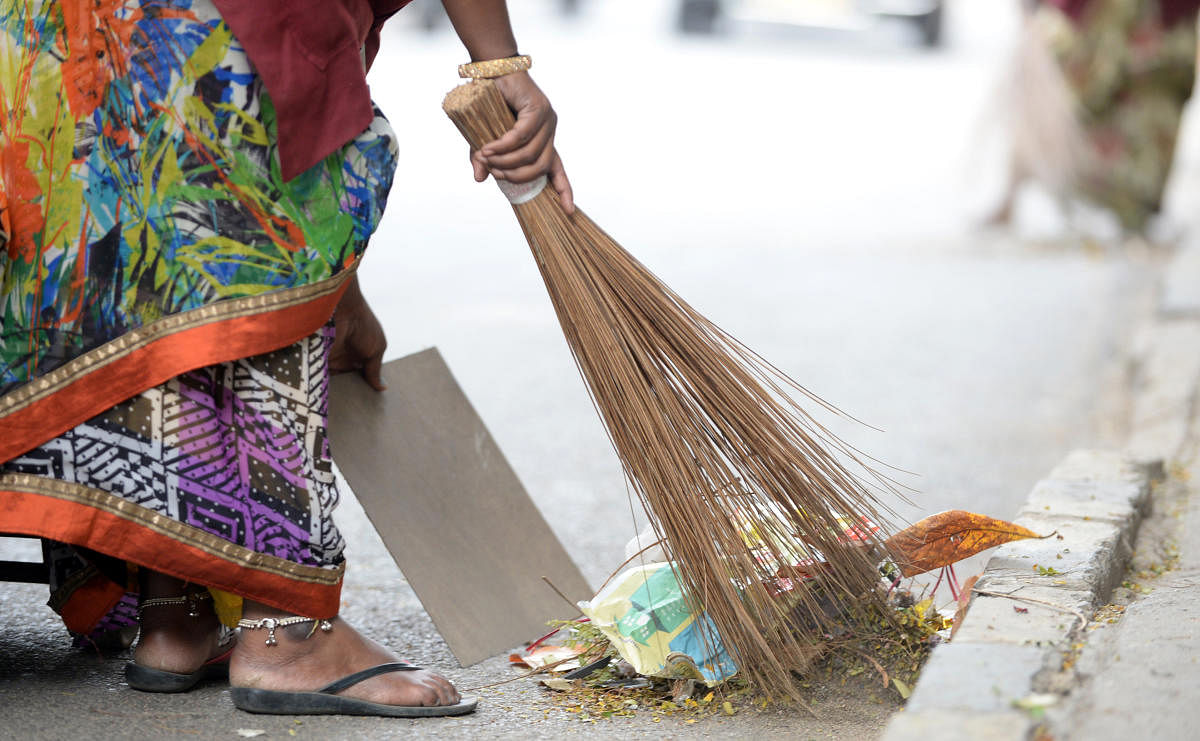 With contractors and civic workers threatening to go on strike almost daily, the financial indiscipline at the civic major has come in for severe criticism