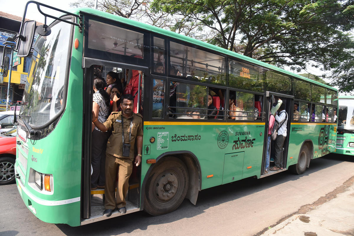 Uncertainty prevailed over the free bus pass promised by the previous Congress government, as ministers in the subsequent Congress-JD(S) alliance did not take a firm stand on the issue.