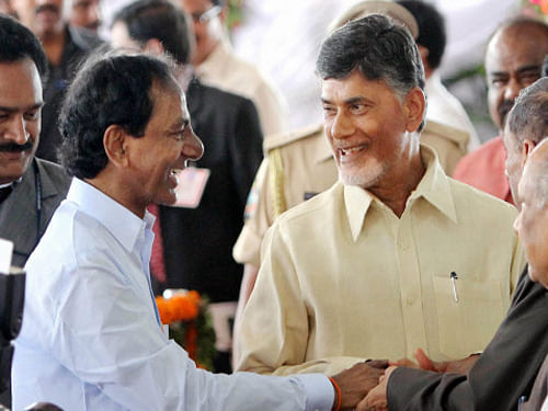 Andhra Pradesh Chief Minister N. Chandrababu Naidu and his Telangana counterpart K. Chandrasekhar Rao decided to entrust the issue of bifurcation of employees to the chief secretaries of the two states. PTI file photo