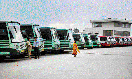 Long wait: The Karnataka State Road Transport Corporation and Tamil Nadu state-owned buses parked at the satellite bus stand on Mysore Road in Bangalore on Wednesday, following suspension of services to Tamil Nadu. DH photo