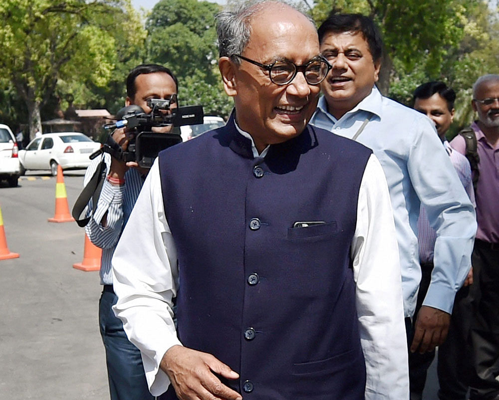Digvijaya Singh raked up a controversy by claiming the Telangana police had set out to radicalise muslim youth and get them to join ISIS via a bogus website. Photo credit: PTI.