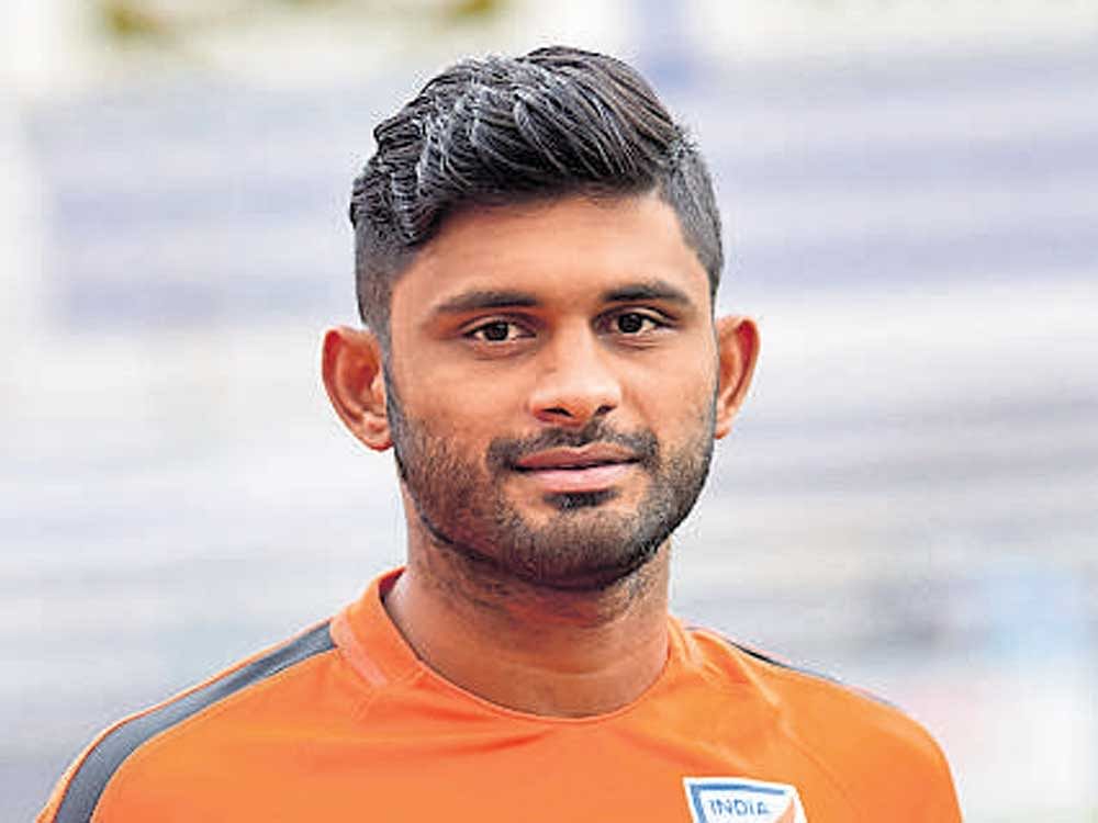 Defender Anas Edathodika and midfielder Eugeneson Lyngdoh emerged as costliest picks for an identical Rs 1.1 crore. DH Photo