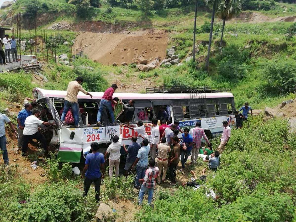 The bus which was coming down from Kondagattu Hanuman temple, a very famous pilgrimage in Telangana, was fully packed when the accident occurred.