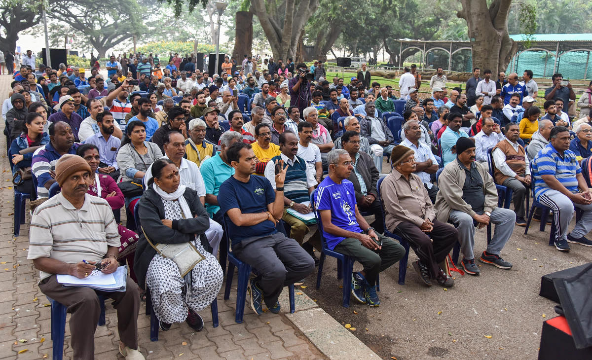 People at How to make it a walkers paradise ‘Janaspandana’, Citizen for Change programme organised by Deccan Herald and Prajavani at Lalbagh in Bengaluru on Sunday. Photo by S K Dinesh
