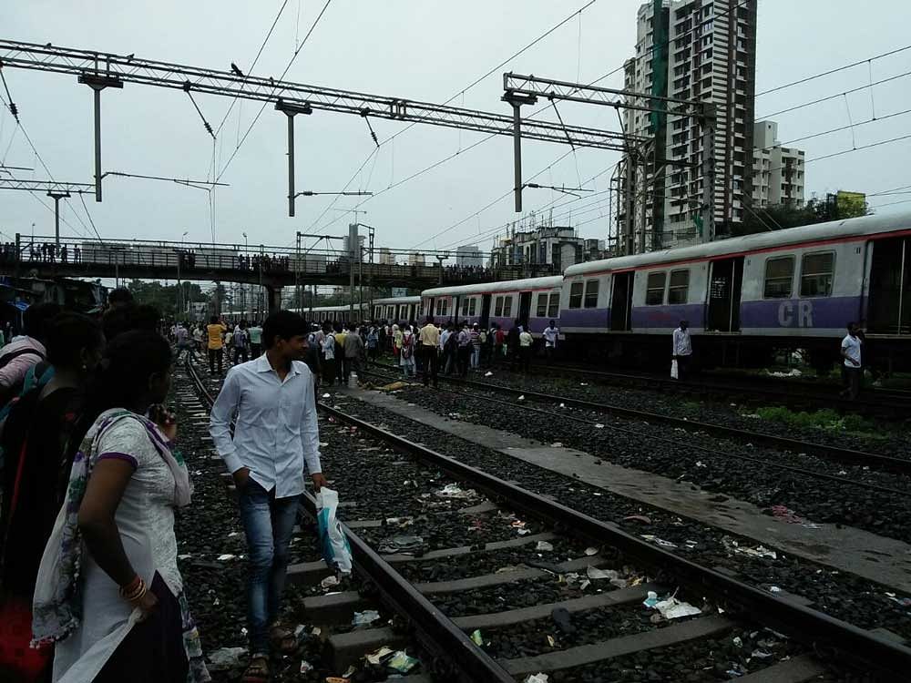 The train was going from Andheri to Chhatrapati Shivaji Maharaj Terminus. DH photo