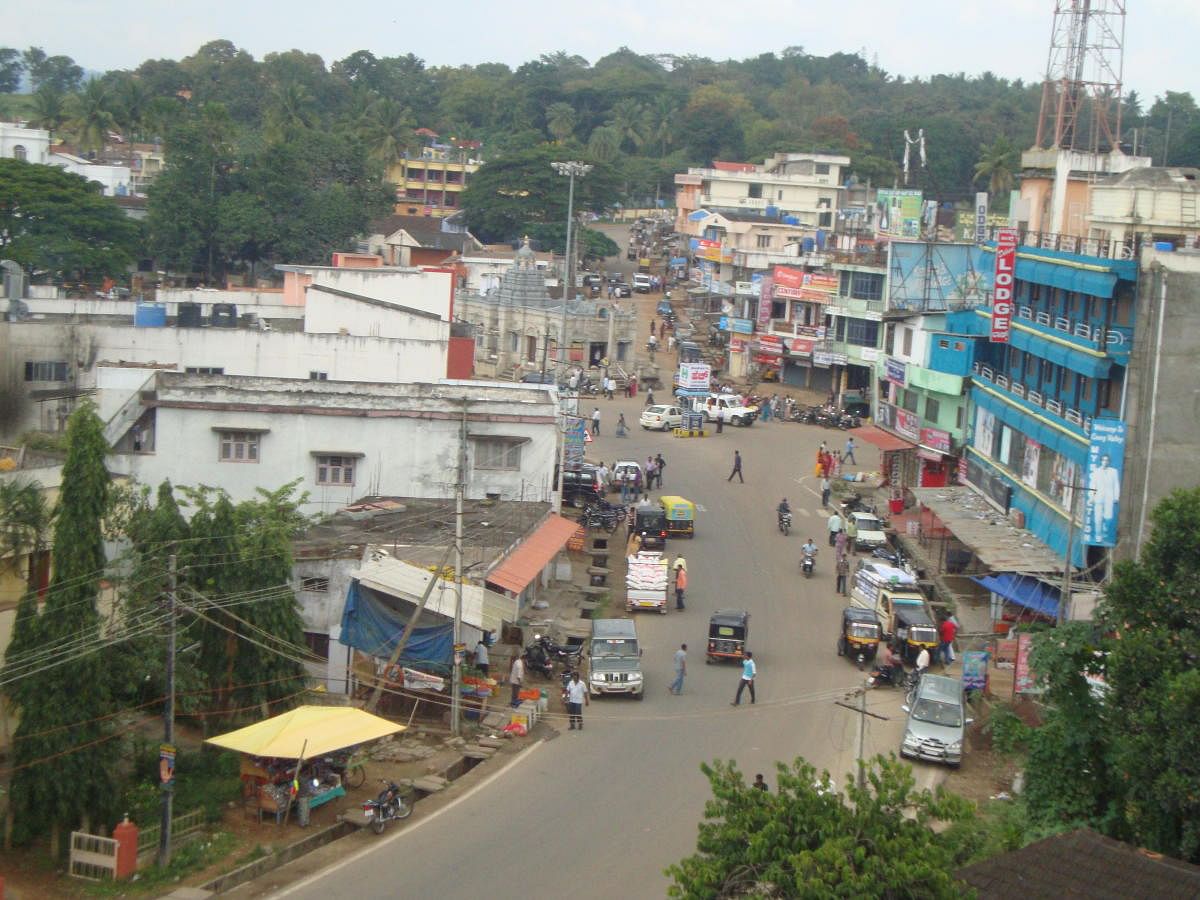 A view of Kushalnagar town.