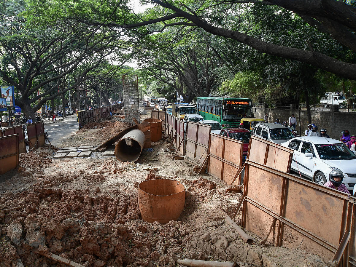 The BBMP requires 16.52 acres of defence land for various civic projects. DH FILE PHOTO