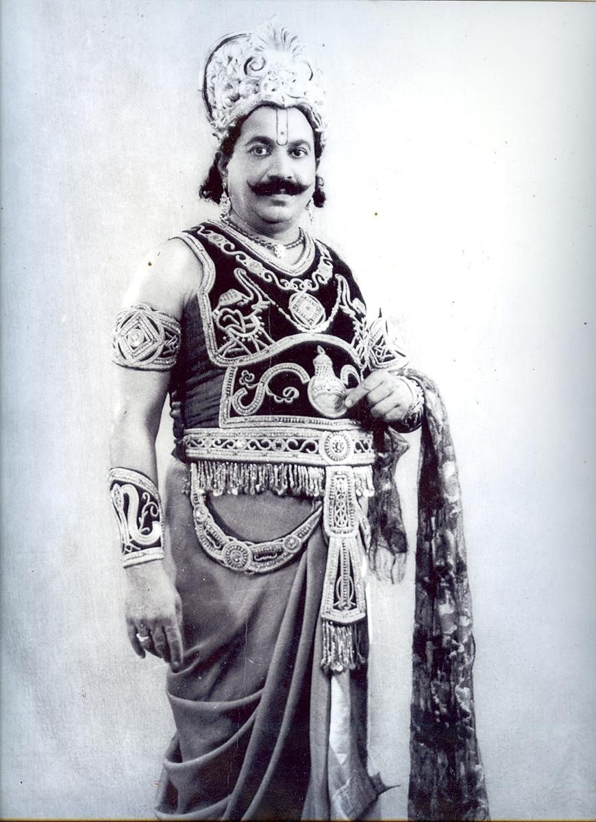 Subbaiah Naidu as Indrajith.