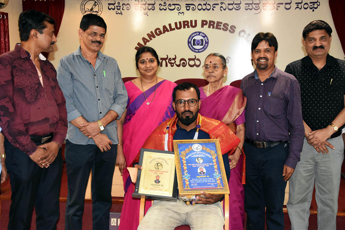 Pa Gopalakrishna Memorial Award 2018 for ‘Best Rural Reporting’ was presented to Journalist Imtiaz Shah Tumbe at Patrika Bhavan in Mangaluru.