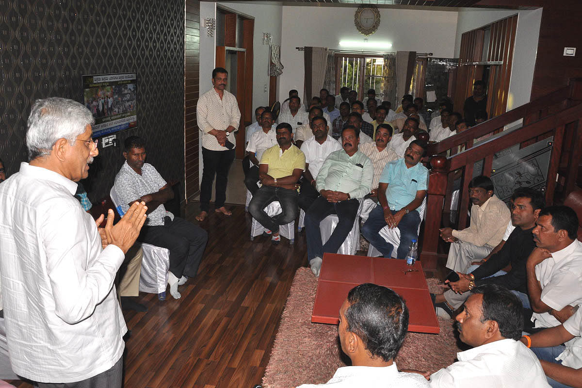 BJP leader and a ticket aspirant for the upcoming Lok Sabha election from Udupi-Chikmagalur constituency, Jayaprakash Hegde takes part in a meeting with BJP leaders, at City Municipal Council president K M Shilpa Rajashekhar’s residence on Friday evening.