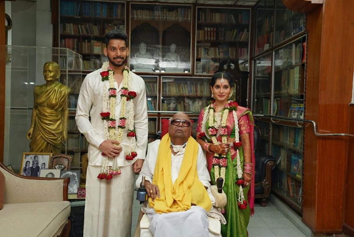 Karunanidhi's great-grandson Manuranjith married actor Vikram's daughter Akshitha.