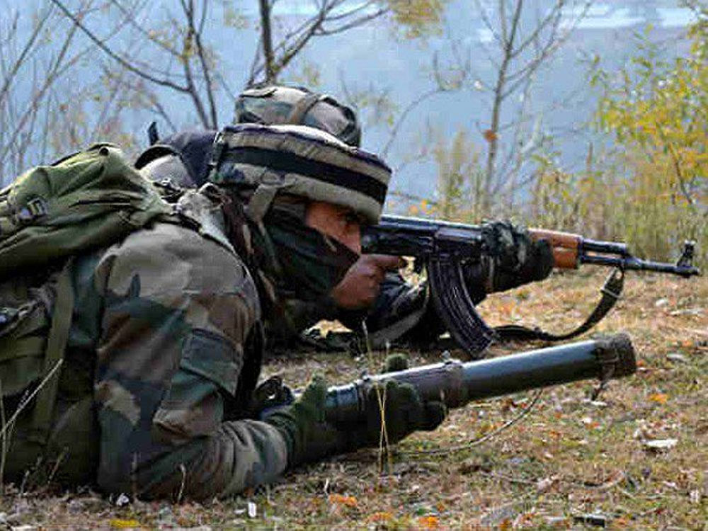 Pakistani troops on Monday violated ceasefire by targeting forward posts and villages along the Line of Control in Akhnoor sector here, breaking a two-day lull in cross-border skirmishes, officials said.  File photo