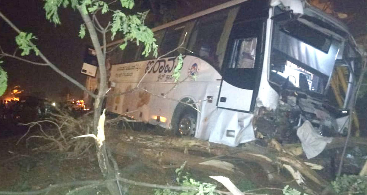 KSRTC Iravata bus which met with an accident on the Nelamangala-Kunigan highway on Monday night. Acouple and their three children were killed in the accident.