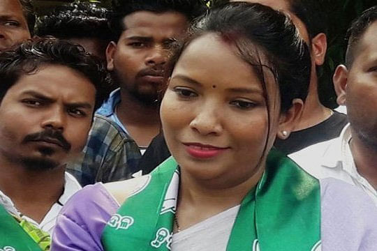 Sunita Biswal, a tribal woman leader from western Odisha and daughter of two time former Congress chief minister Hemananda Biswal on Saturday joined the ruling Biju Janata Dal(BJD). The development has become a major embarrassment for Congress party in general and Hemananda in particular before the ensuing Lok Sabha and assembly elections in the state. Picture courtesy Twitter