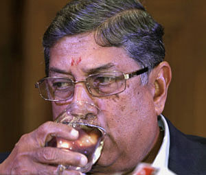 On the eve of BCCI meeting, Srinivasan sets terms for quitting