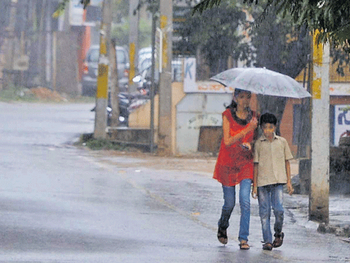 Heavy rains hit more than 25 districts as the southwest monsoon, which has been active in the southern region, intensified to trigger further rains in the next two days, according to weather forecasts.  DH file photo