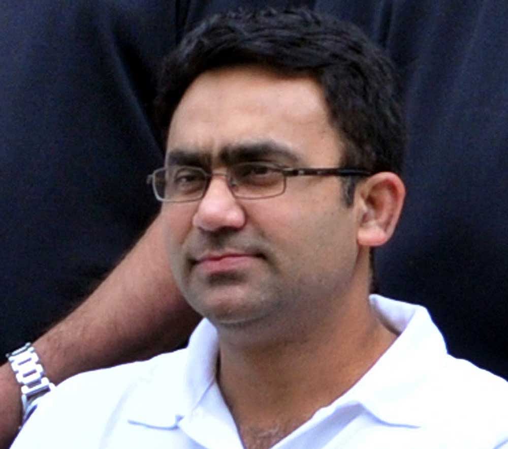 Former India wicketkeeper Saba Karim. DH file photo