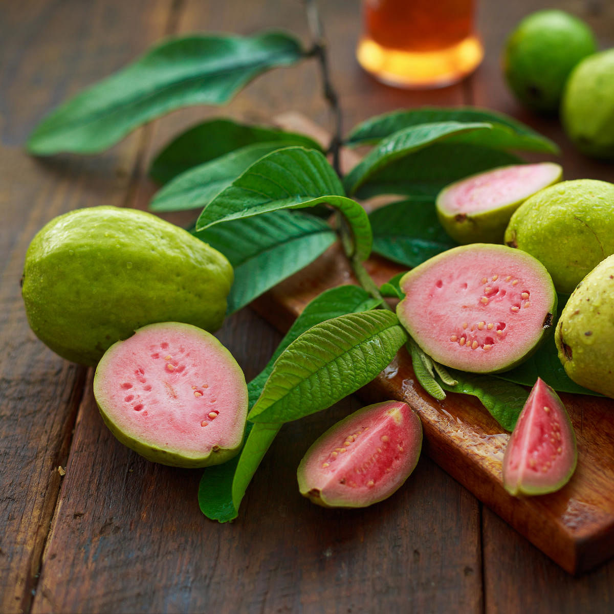 Guava leaves are enriched with antioxidants that fight free radicals, the reason behind the appearance of wrinkles on your skin.