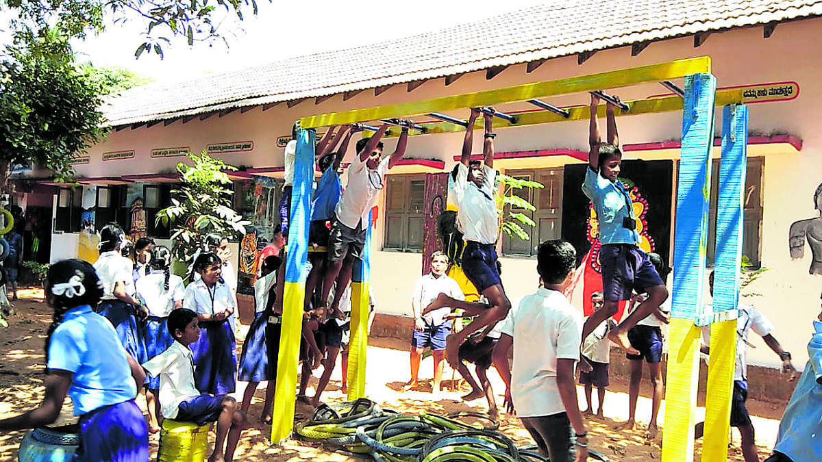 Play materials at the Government Higher Primary School (Fisheries) at Chitrapura, Kulai, have been prepared using scrap materials.