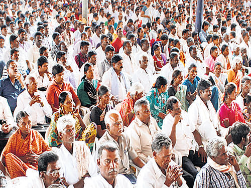The audience at the State-level Chalavadi convention in Bangalore on Sunday.  DH Photo
